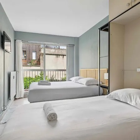 Le Charme Parisien - Balcon & Parking Prive Lägenhet