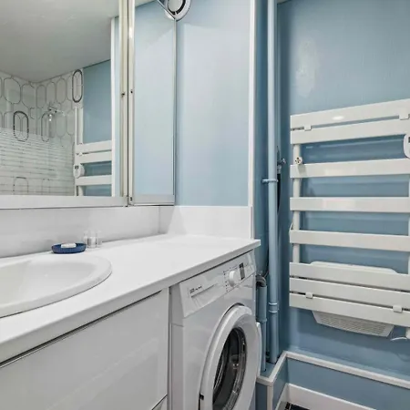 Lägenhet Le Charme Parisien - Balcon & Parking Prive Paris